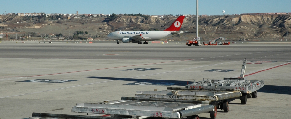 Los aeropuertos españoles superaron los mil millones de kilos en 2018