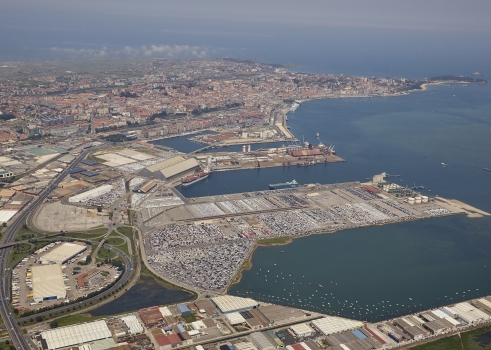 El tráfico portuario supera los 140 millones de toneladas en el primer trimestre del año