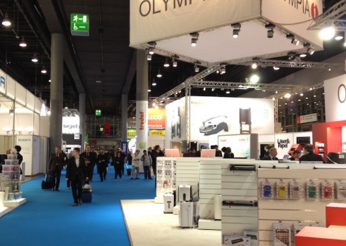 Exitosa visita de Asthon Cargo Valencia en la Paperworld 2014