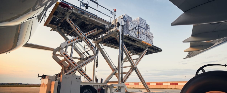 La demanda de carga aérea esquiva las tensiones comerciales