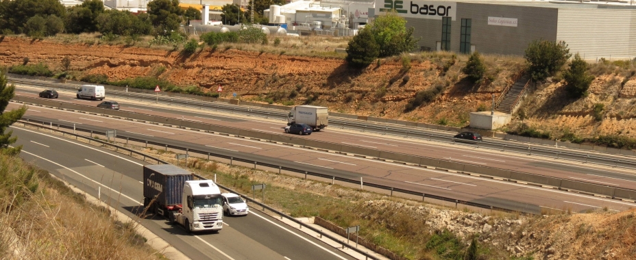 La carretera se frena en el segundo trimestre ante el debilitamiento del mercado interno