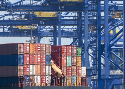 La crisis internacional pasa factura a los puertos españoles en 2023
