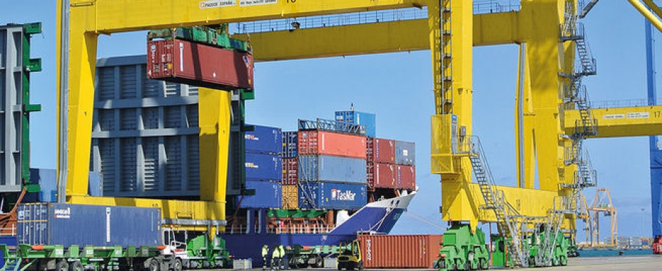 El tráfico portuario crece en España un 4,29% hasta febrero impulsado por los contenedores