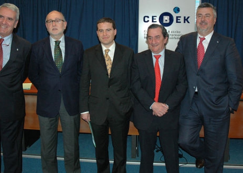 Juan María, CEO de Asthon Cargo Bilbao, reelegido presidente de ATEIA Bizkaia-OLT