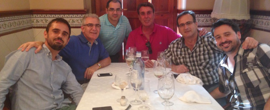 El equipo de Asthon Cargo Valencia celebra una comida de confraternización