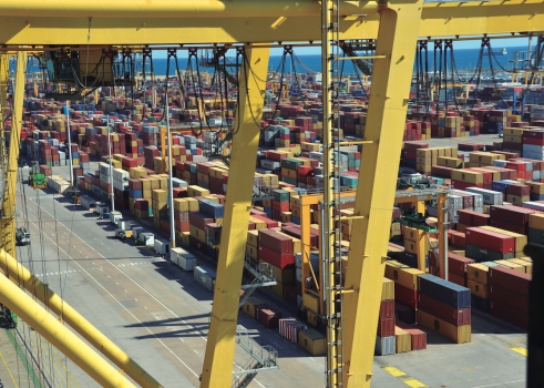 Los puertos españoles mantienen su tendencia a la baja con un descenso del 4% hasta septiembre